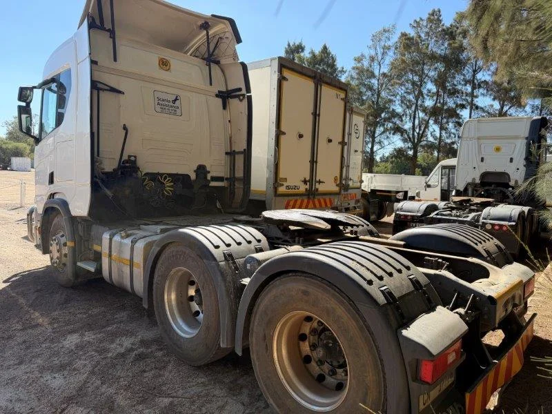 2021 Sacnia R460 6x4 Truck Tractor back view